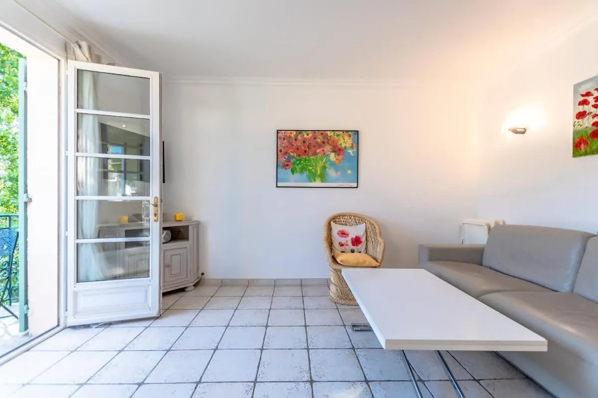 Appartement Centre Ville Place Des Lices Saint-Tropez